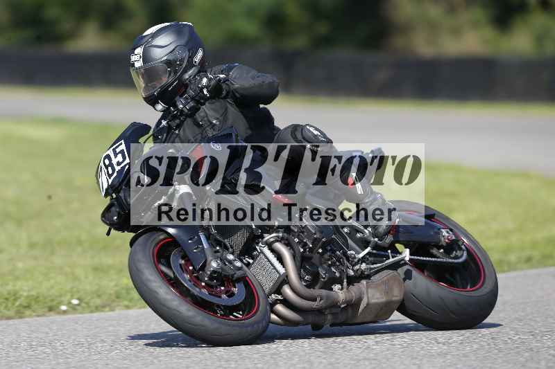 /44 09.08.2025 Plüss Moto Sport ADR/Freies Fahren/785
